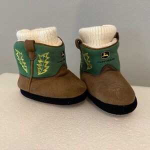 John Deere Lined Baby Booties Slippers Cowboy Boots Toddler XS 3/4 NWOT